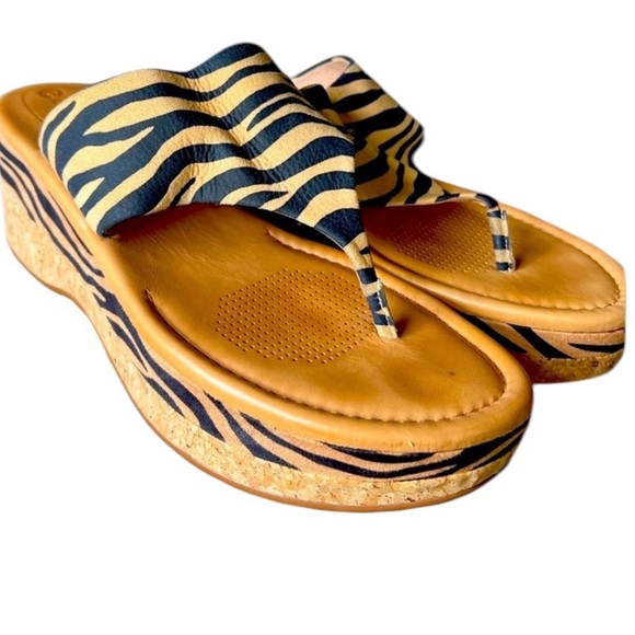 Corso Como ladies giraffe, print slip on thong style sandal size 10. Exc cond. - Picture 1 of 12